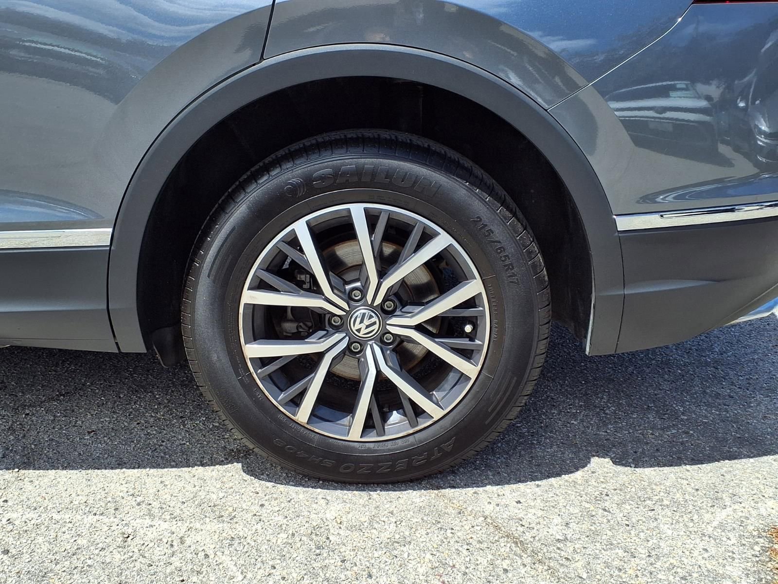Used 2020 Volkswagen Tiguan SE FWD image 4
