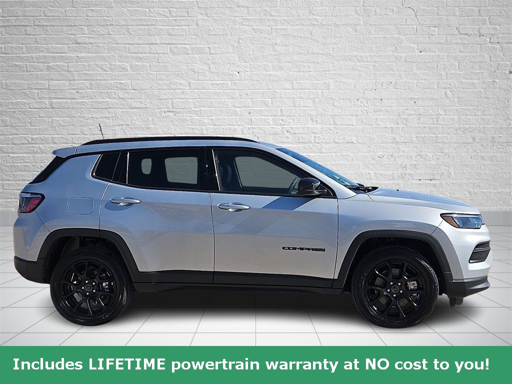New 2026 Jeep Compass Latitude image 5