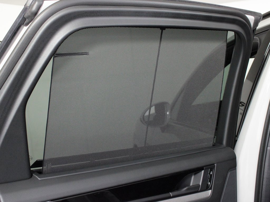 Used 2025 Porsche Cayenne E-Hybrid image 33