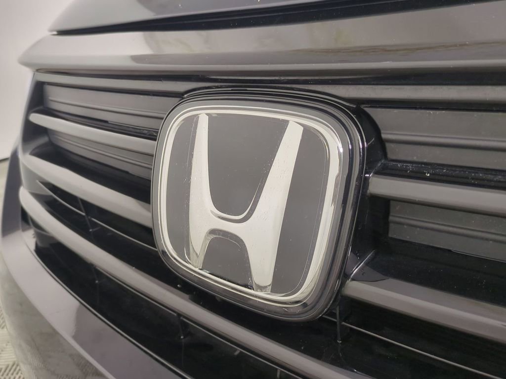 Used 2024 Honda Odyssey Sport image 13