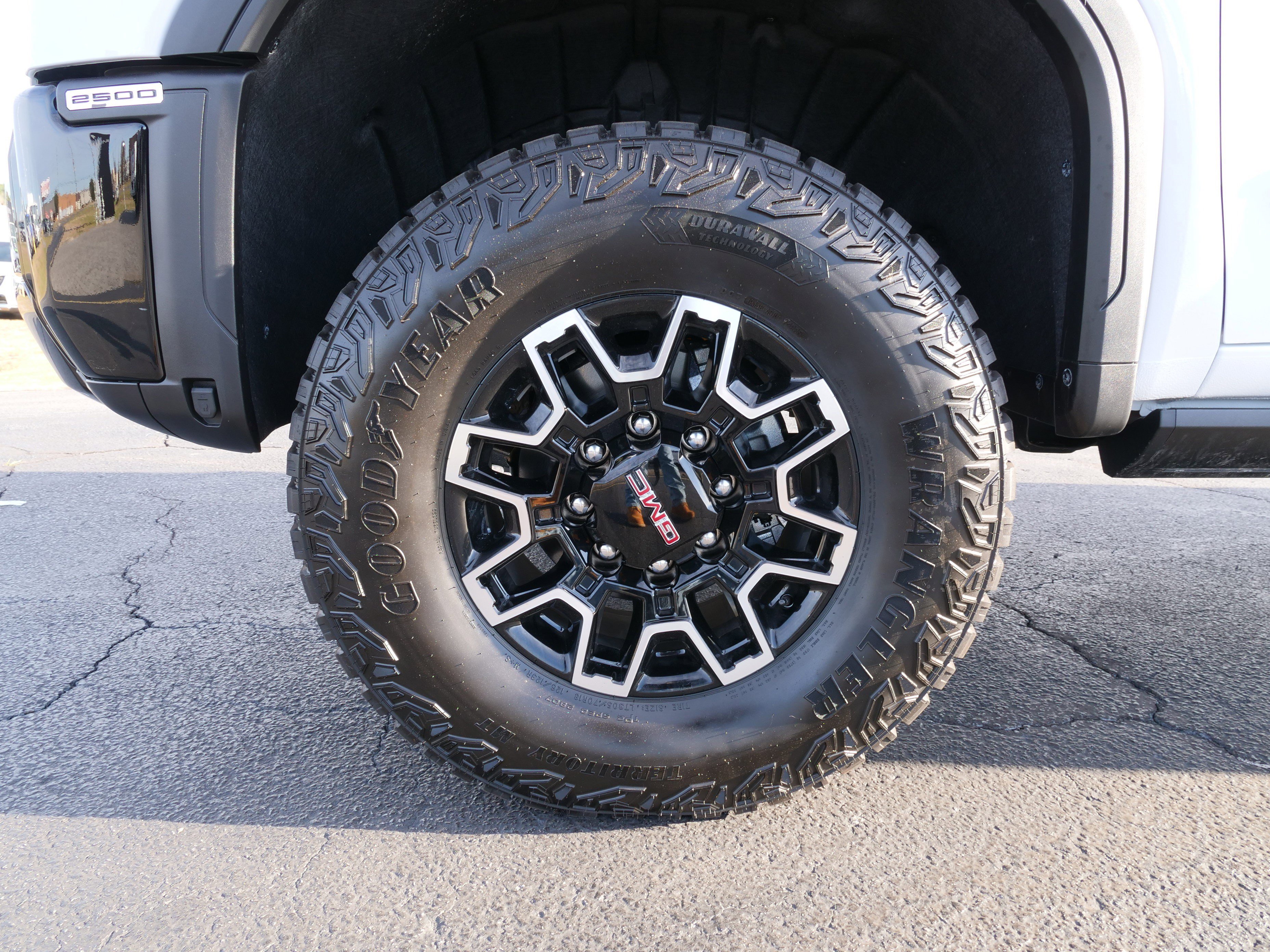 New 2026 GMC Sierra 2500 AT4X image 14