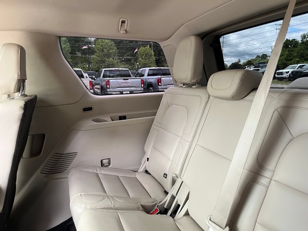 Used 2020 Lincoln Navigator Reserve w/ Luxury Package AWD/4WD image 32