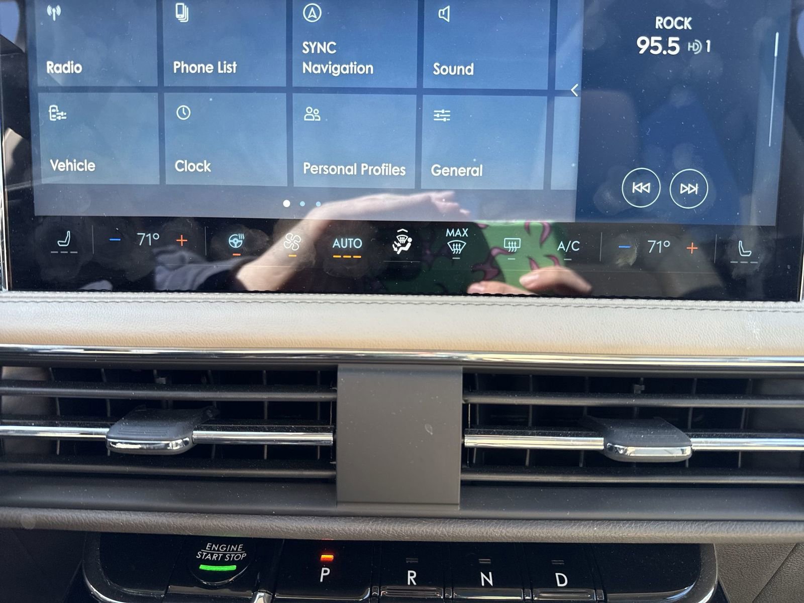 Used 2023 Lincoln Corsair AWD w/ Equipment Group 102A image 18