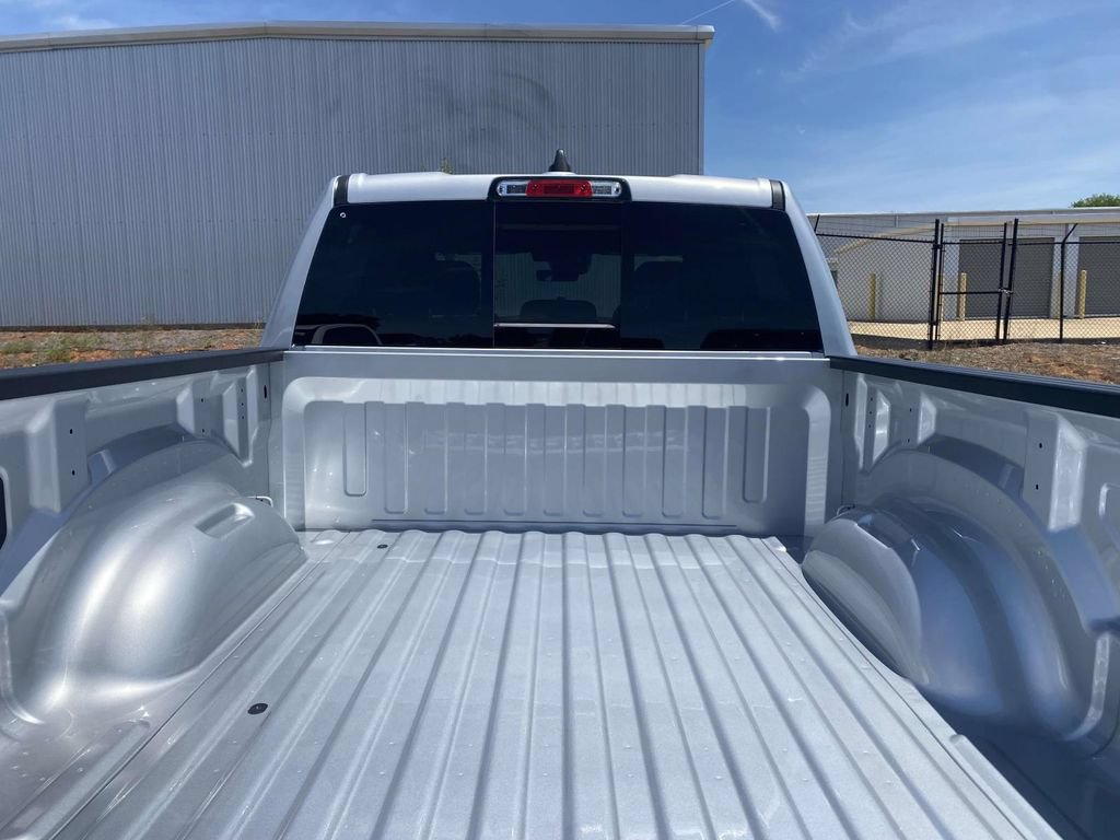 New 2026 RAM 1500 Express AWD/4WD image 8