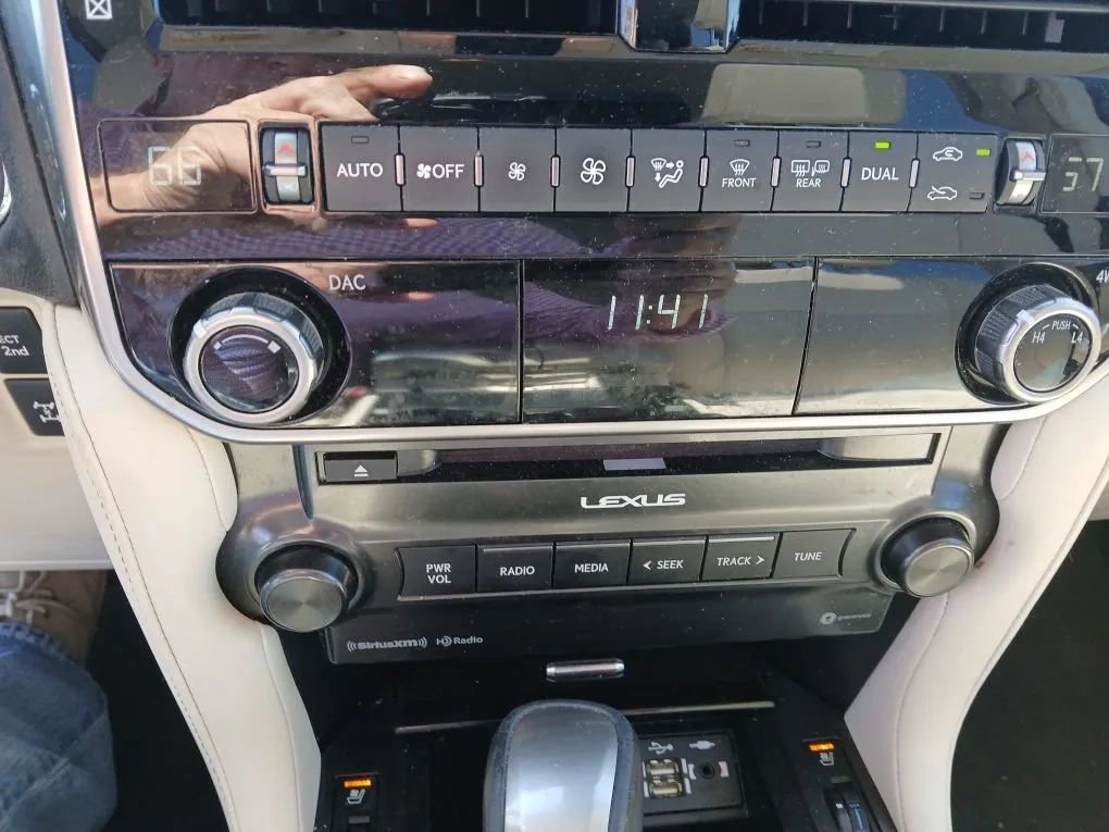 Used 2022 Lexus GX 460 image 10