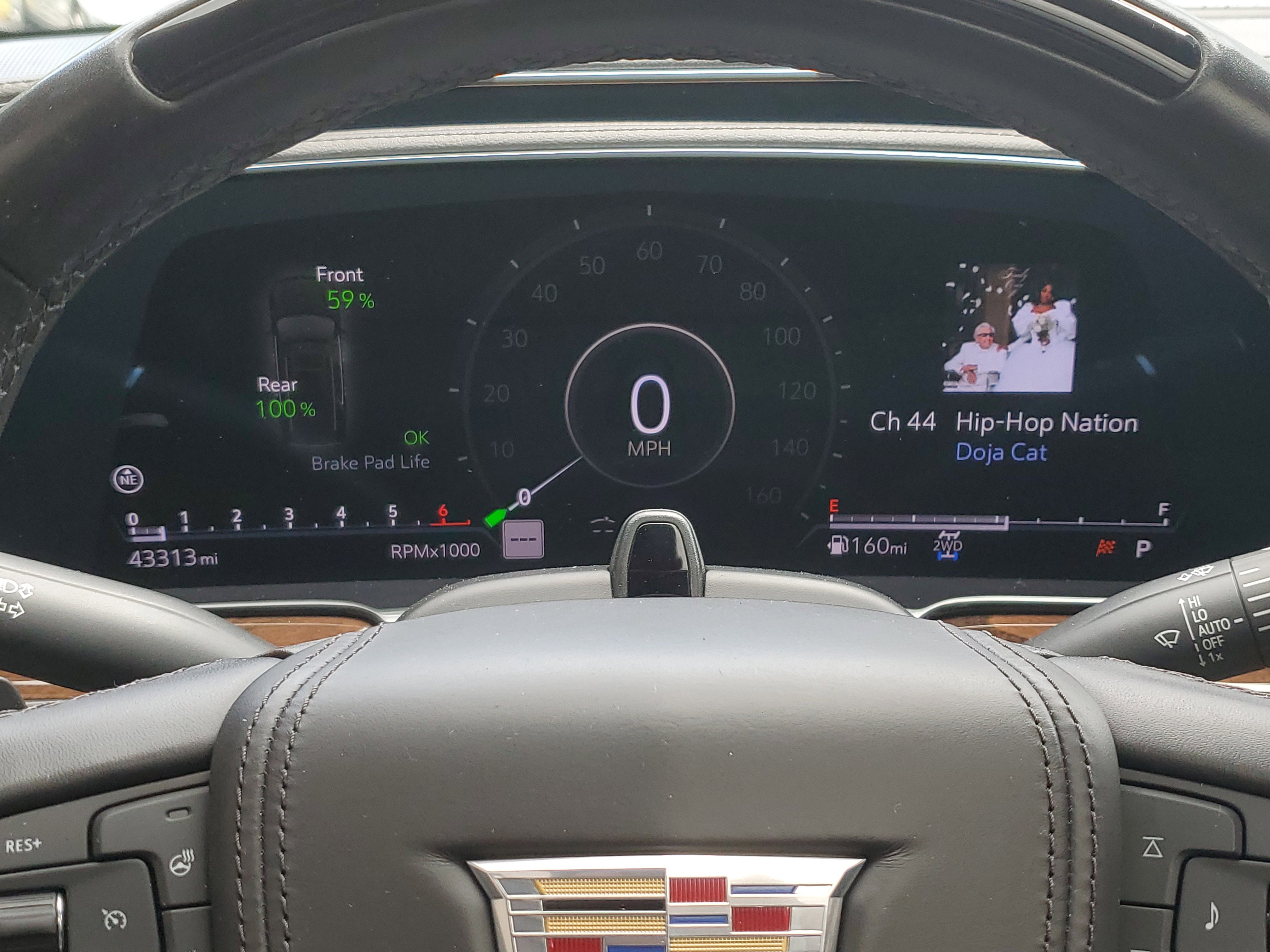 Used 2022 Cadillac Escalade ESV Sport Platinum w/ LPO, ONYX Package image 27