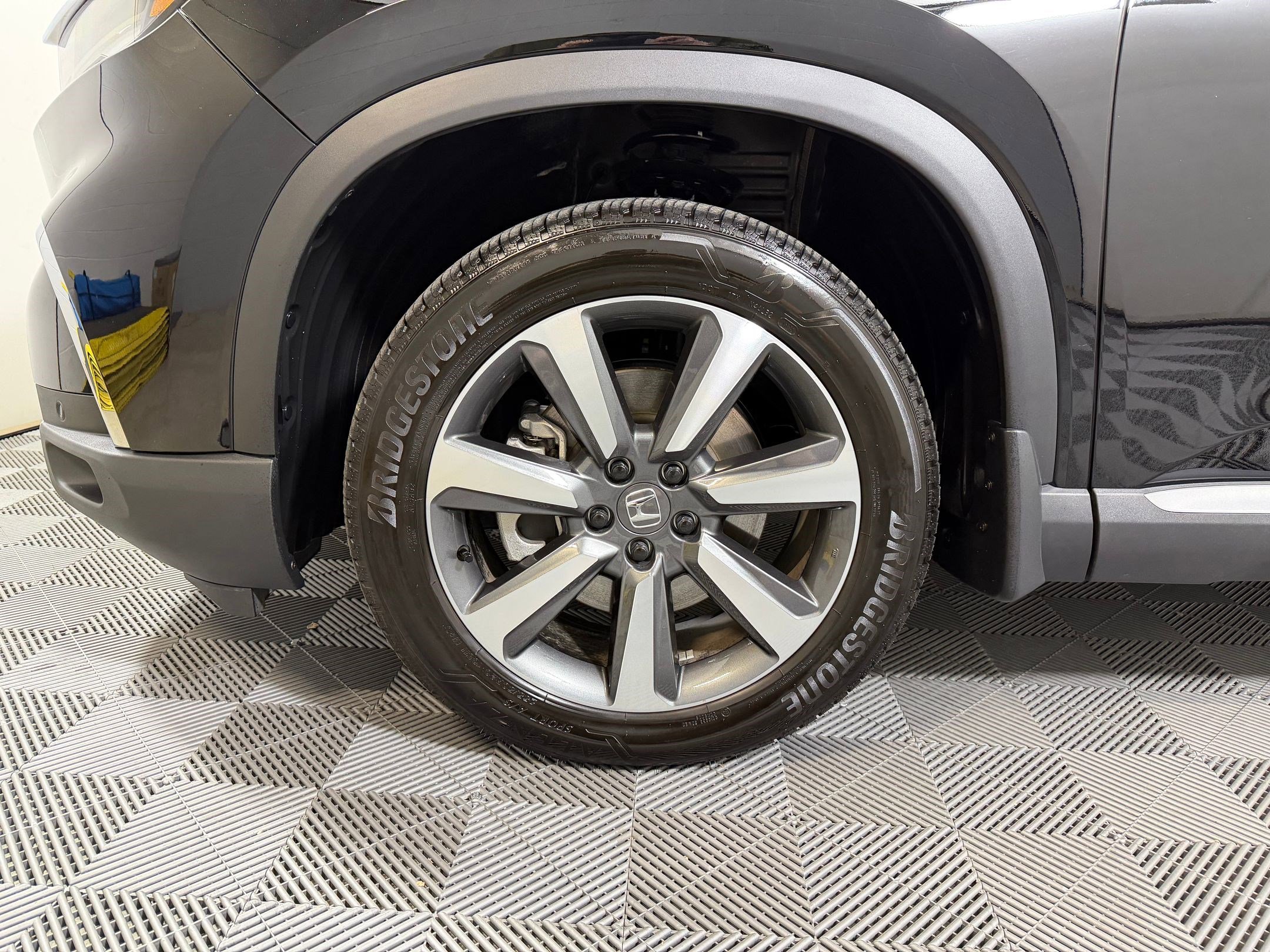 Certified 2025 Honda Pilot Elite image 9