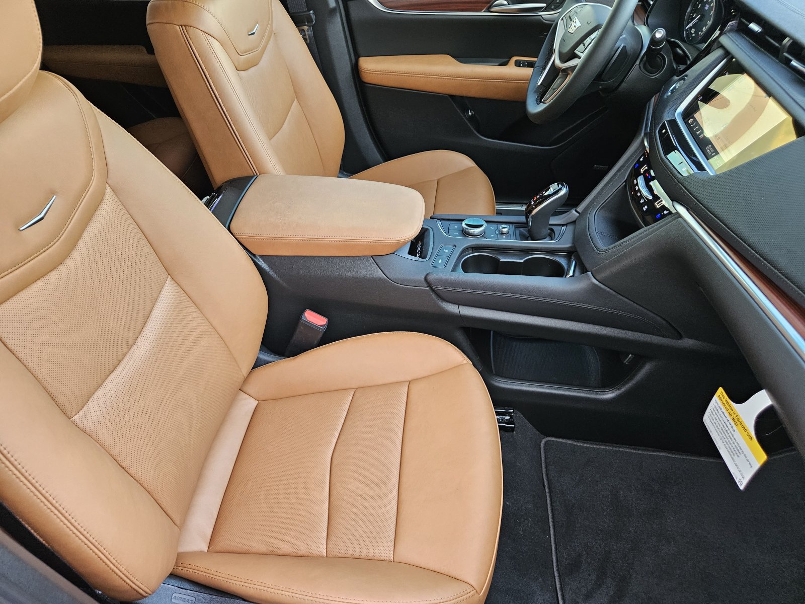 New 2026 Cadillac XT5 Premium Luxury w/ Driver Assist Package FWD image 16