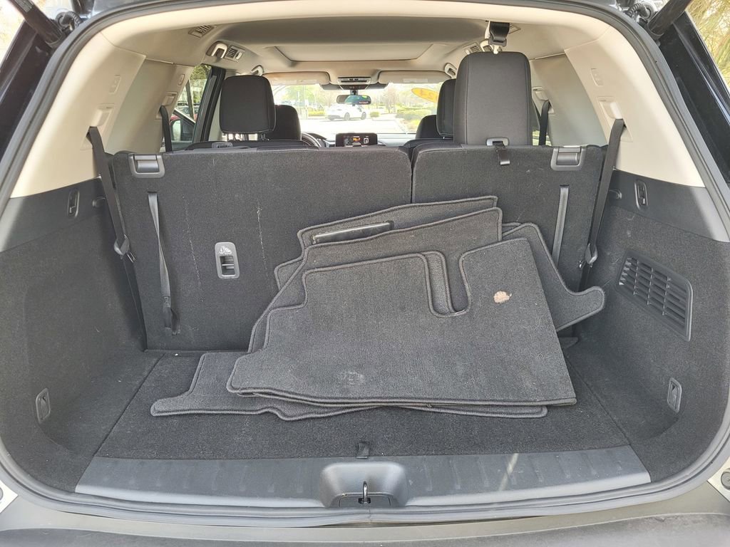 Used 2024 Nissan Pathfinder SV w/ SV Premium Package image 23