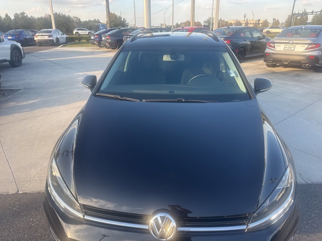 Used 2018 Volkswagen Golf S image 10