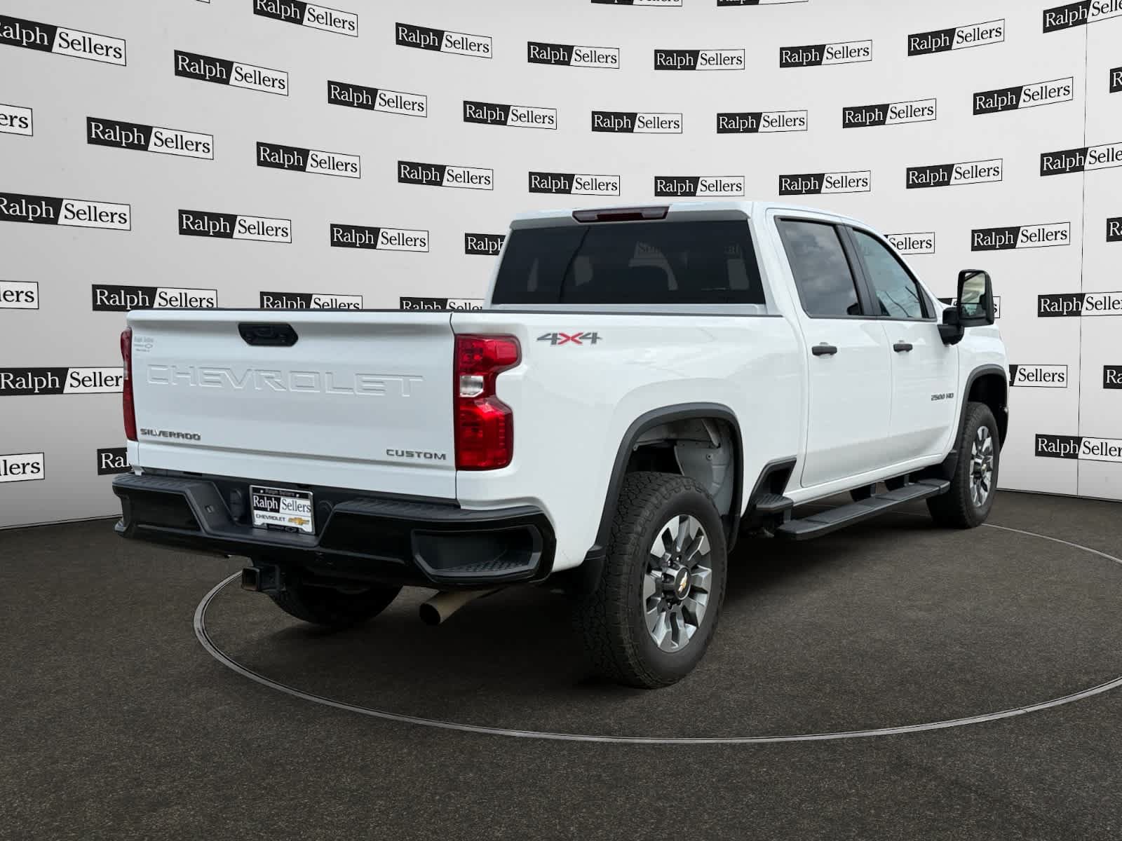 Used 2025 Chevrolet Silverado 2500 Custom w/ Custom Convenience Package AWD/4WD image 6