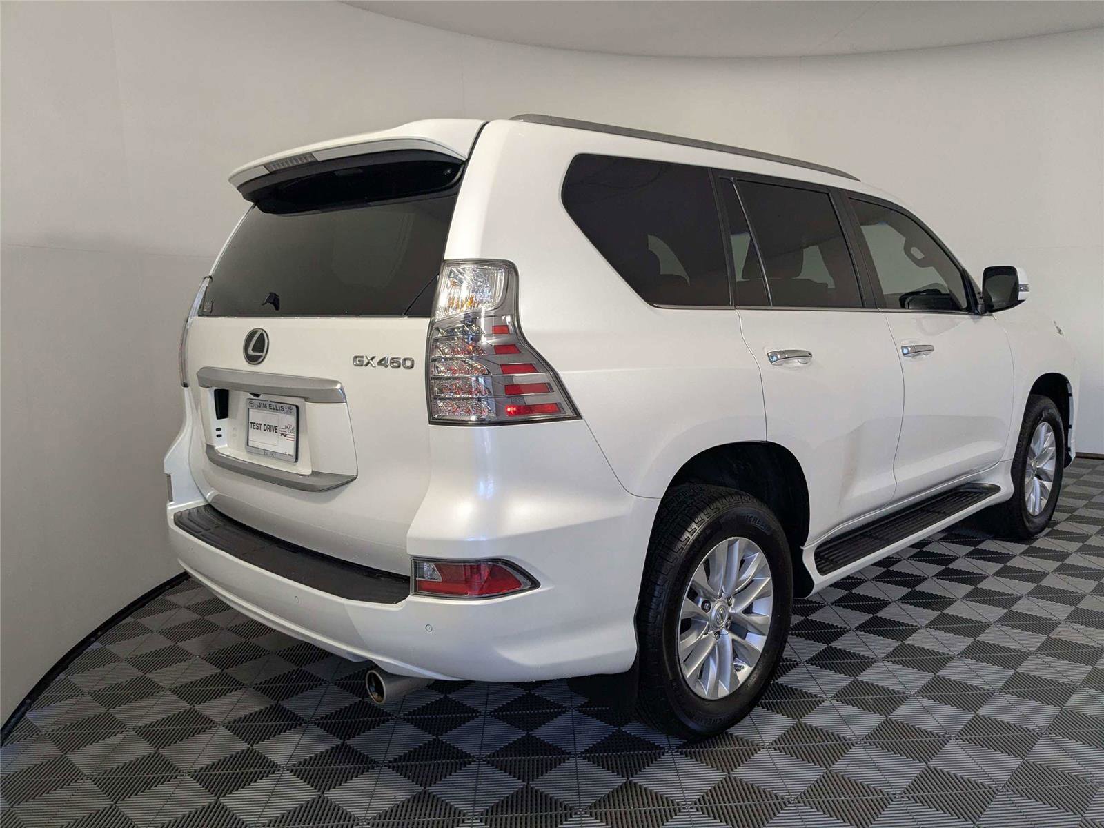 Used 2023 Lexus GX 460 Premium w/ Premium Package AWD/4WD image 5