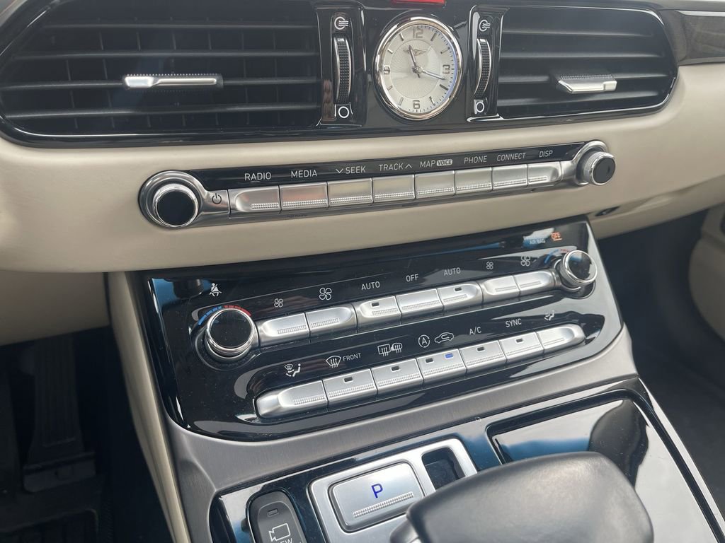 Used 2018 Genesis G90 5.0 Ultimate image 26