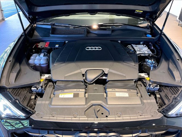 New 2027 Audi Q8 Premium Plus AWD/4WD image 17