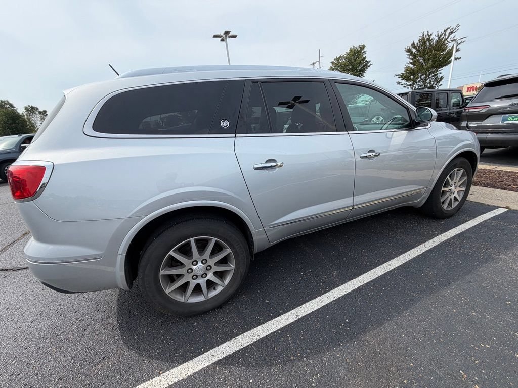 Used 2017 Buick Enclave Leather AWD/4WD image 11