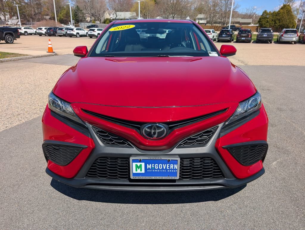 Used 2022 Toyota Camry SE w/ Cold Weather Package AWD/4WD image 9
