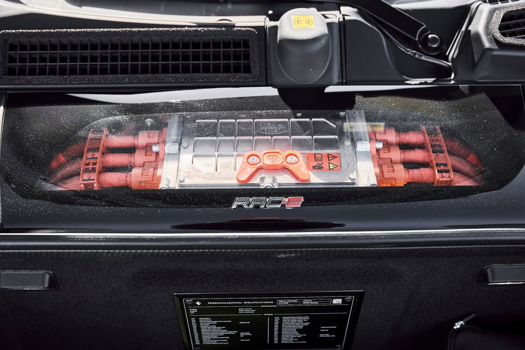 Used 2025 Ferrari SF90 Spider AWD/4WD image 21