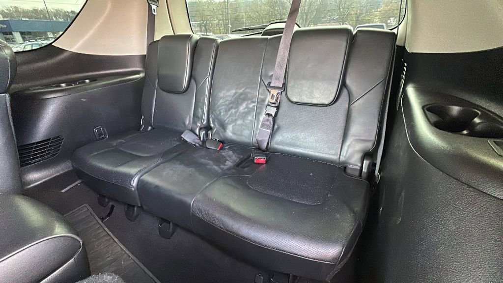 Used 2019 INFINITI QX80 Luxe w/ All-Season Package image 17