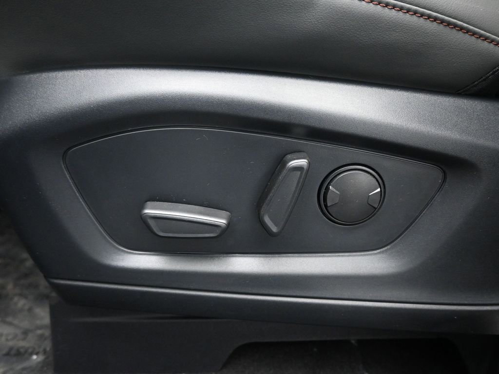 New 2026 Ford Explorer Active w/ Active Comfort Package RWD image 10