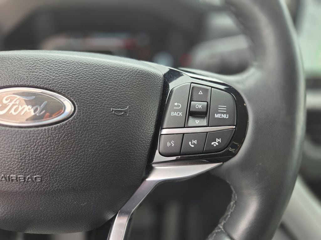 Used 2025 Ford Explorer Platinum w/ Ultimate Package RWD image 21