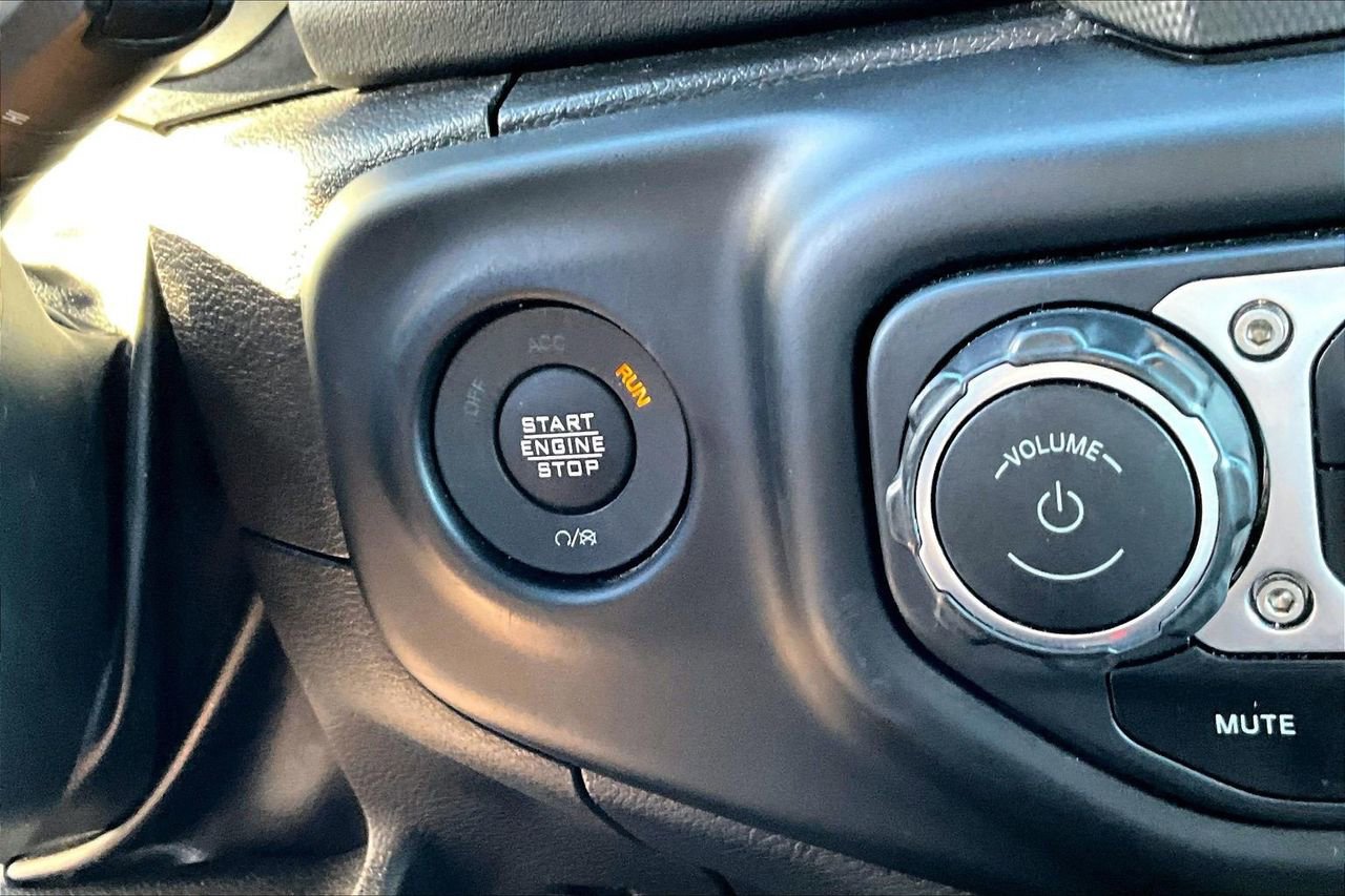 Certified 2023 Jeep Wrangler Sahara w/ Cold Weather Group image 27