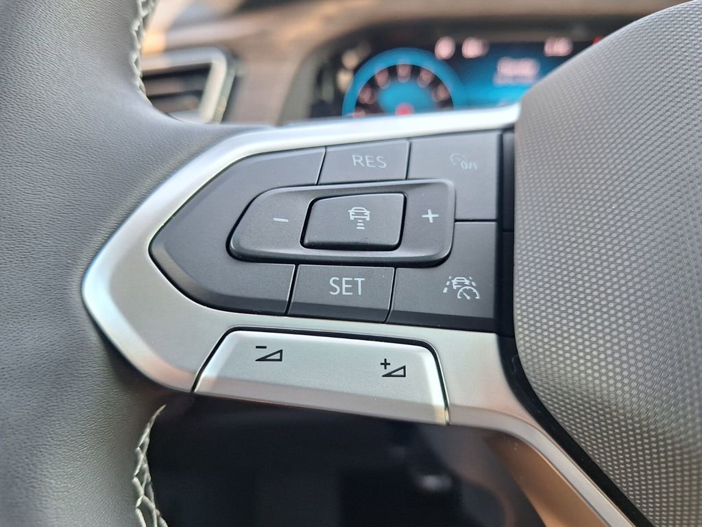 New 2025 Volkswagen Atlas SEL image 13