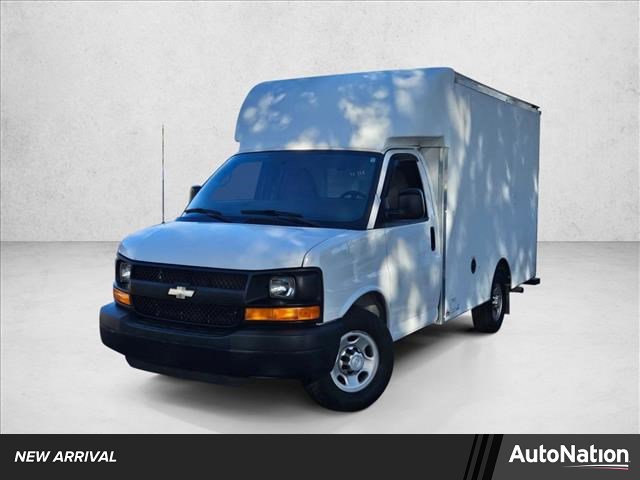 Used 2015 Chevrolet Express 3500 image 1
