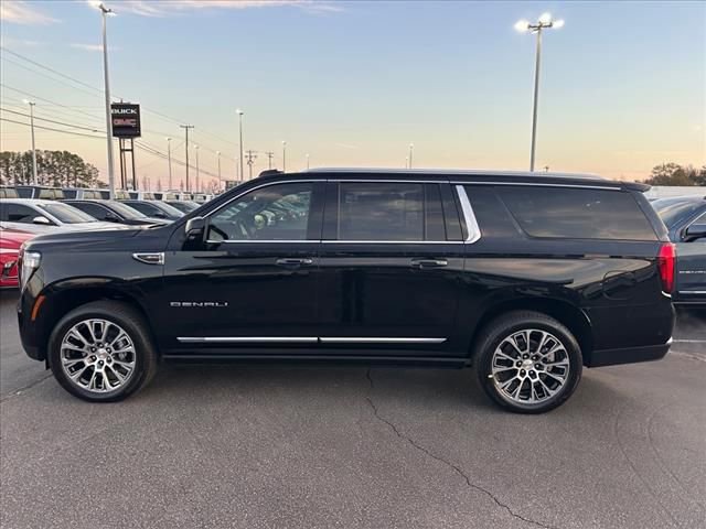New 2026 GMC Yukon XL Denali w/ Denali Reserve Package image 7