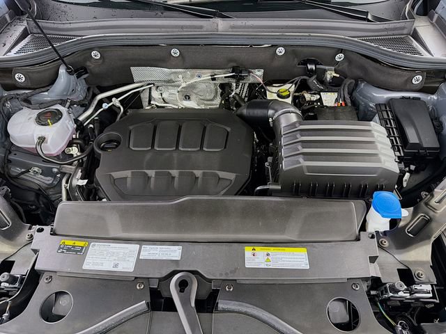 Used 2025 Volkswagen Atlas SEL image 32