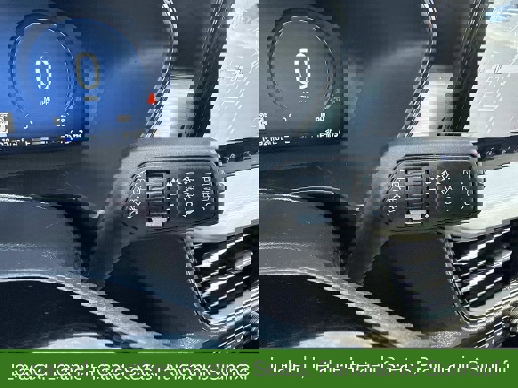 Certified 2024 Ford Escape Platinum AWD/4WD image 31