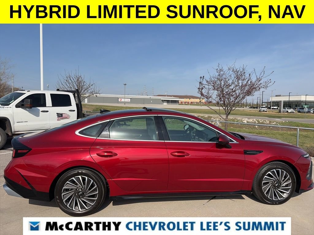 Used 2024 Hyundai Sonata Limited image 18