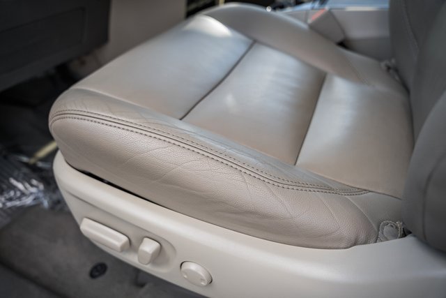 Used 2020 Toyota Sienna XLE image 35