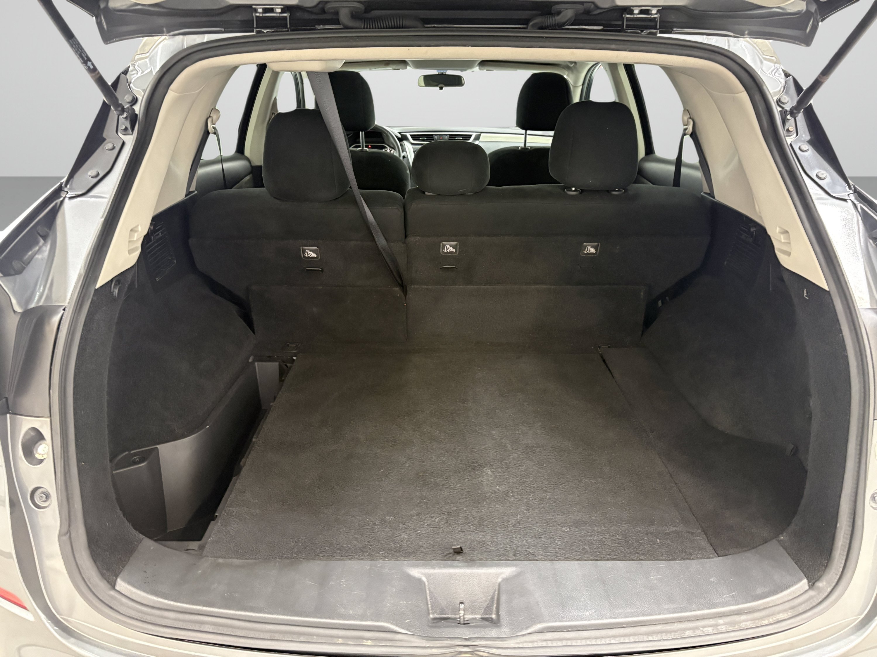 Used 2016 Nissan Murano SV w/ Premium Package AWD/4WD image 9