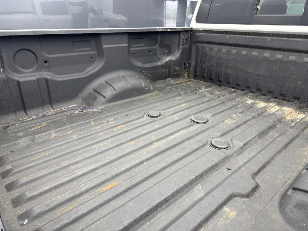 Used 2019 Nissan Titan SV AWD/4WD image 38