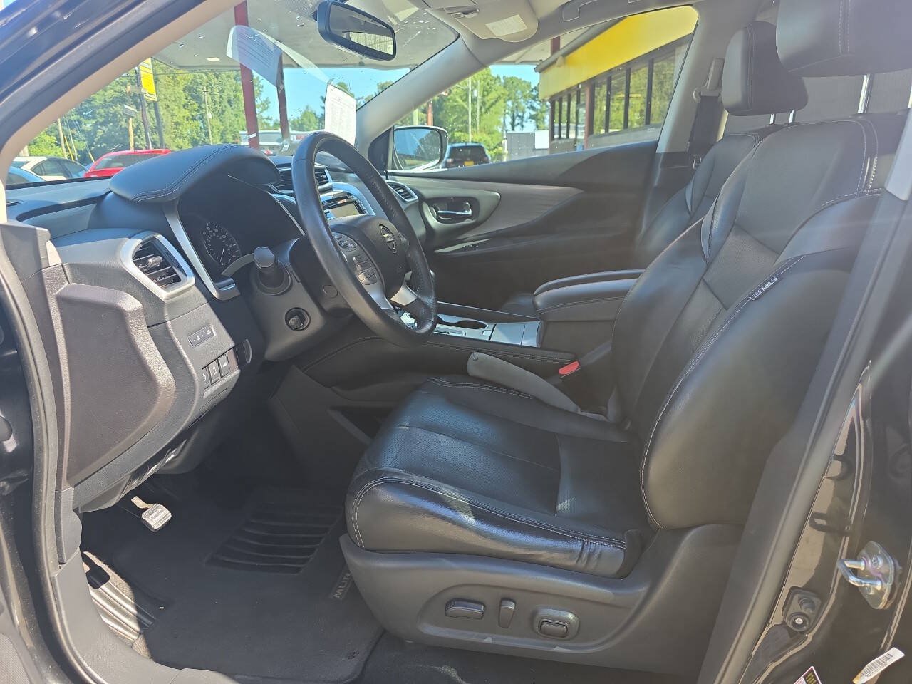 Used 2017 Nissan Murano Platinum w/ Platinum Technology Package AWD/4WD image 6