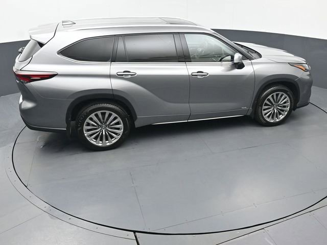 Certified 2025 Toyota Highlander XLE image 53