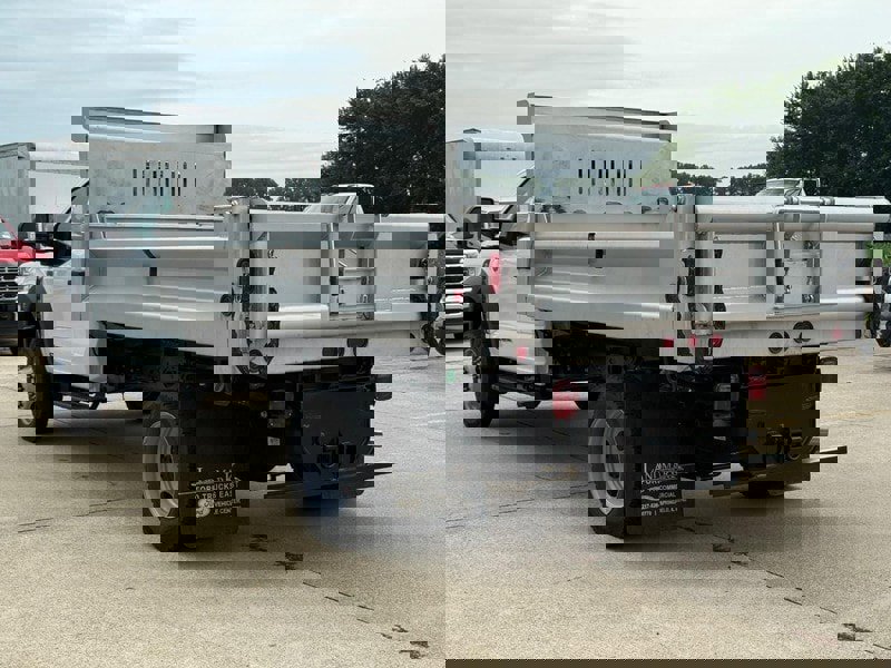 New 2025 Ford F450 XL w/ XL Chrome Package image 27