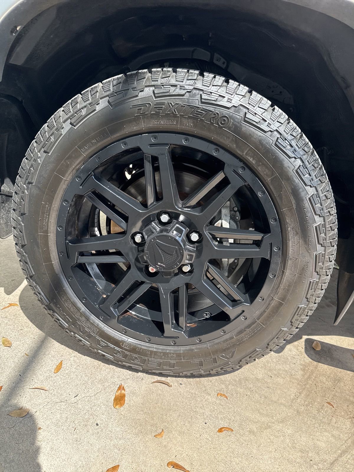 Used 2019 Toyota Tundra SR5 w/ SR5 Upgrade Package image 26