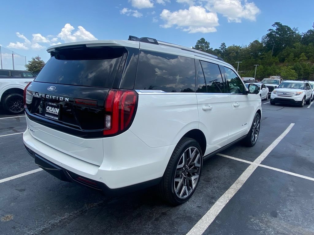 New 2027 Ford Expedition Platinum w/ Platinum Ultimate Package AWD/4WD image 7