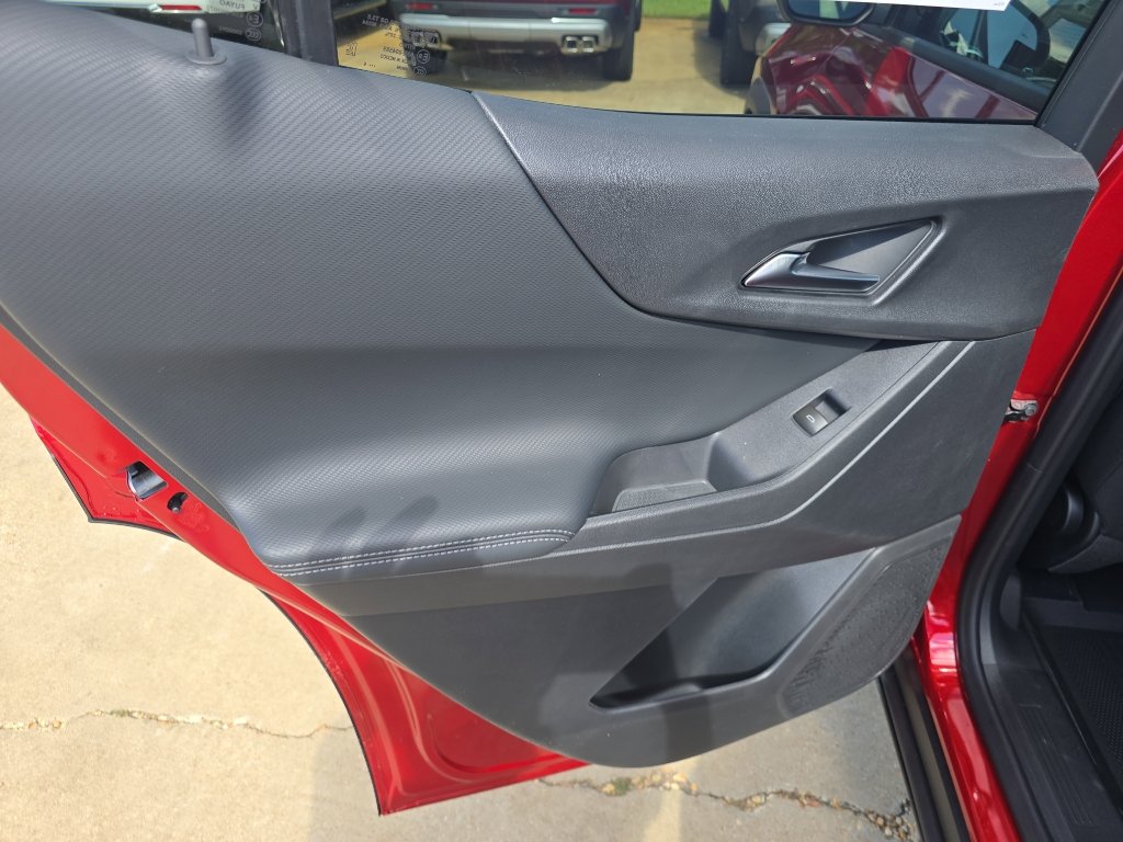 New 2026 Chevrolet Equinox LT w/ Safety and Technology Package FWD image 11
