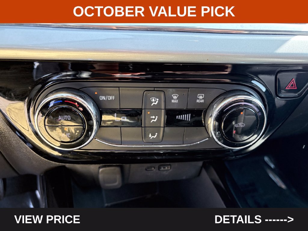 Used 2025 Chevrolet Trax LT FWD image 19
