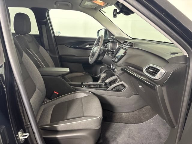 Used 2023 Chevrolet TrailBlazer LT w/ Convenience Package FWD image 28