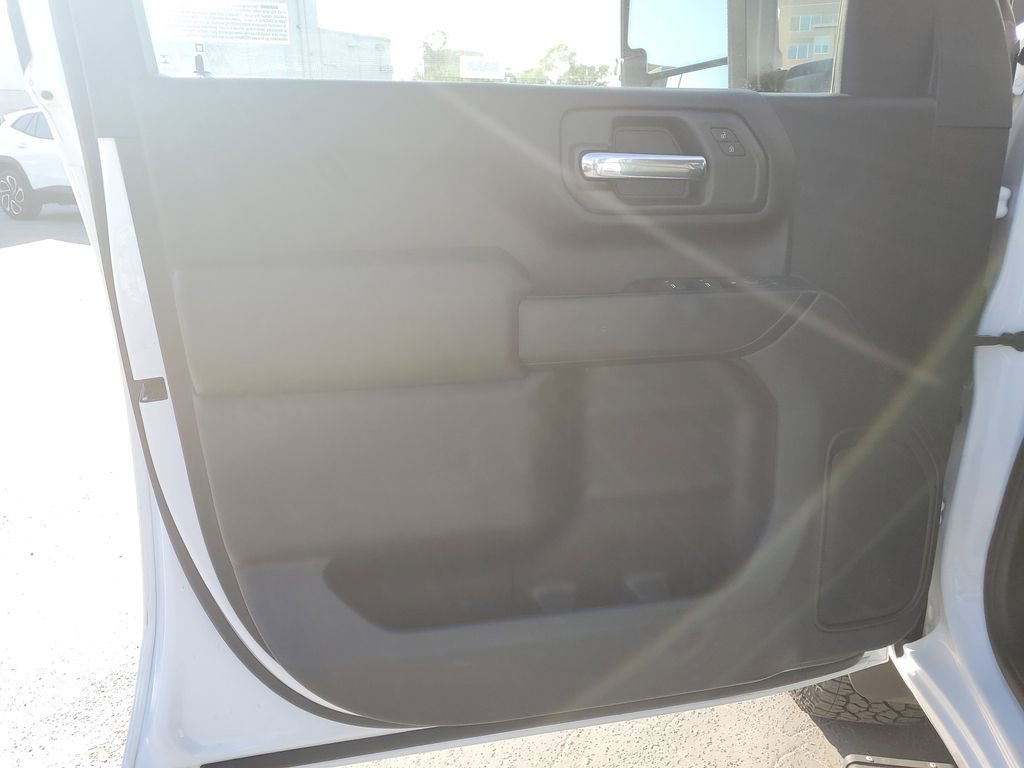 Used 2023 Chevrolet Silverado 2500 Custom w/ Custom Value Package image 19