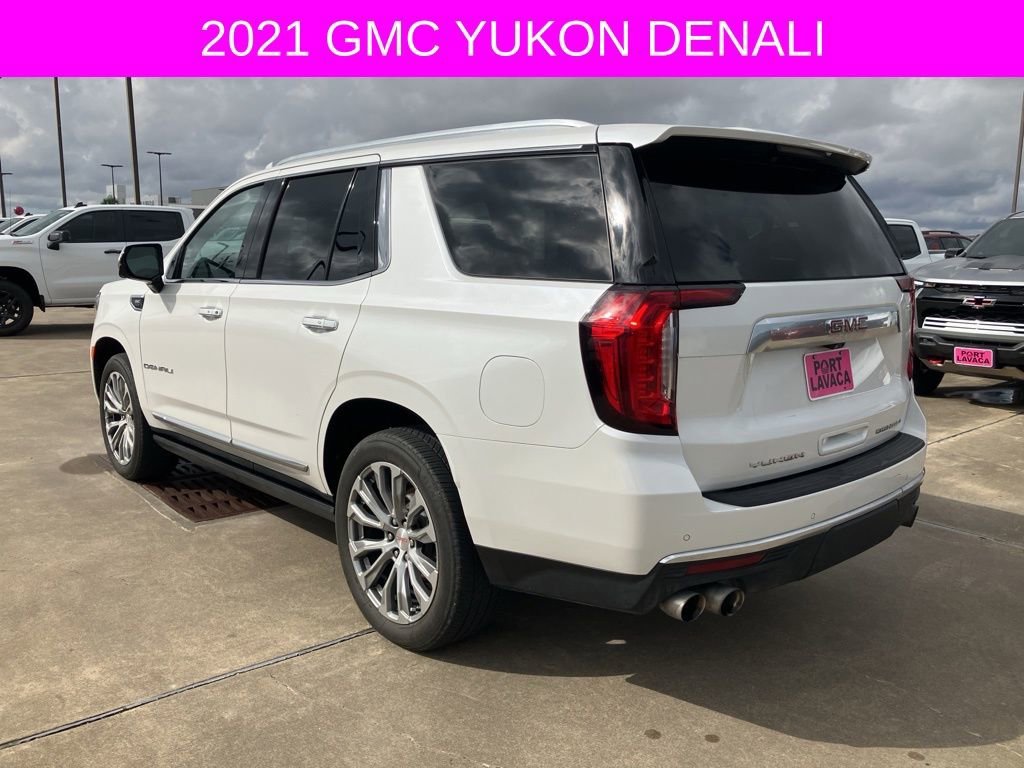 Used 2021 GMC Yukon Denali w/ Denali Premium Package image 5