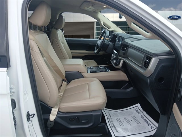 Used 2024 Ford Expedition Max XLT image 15