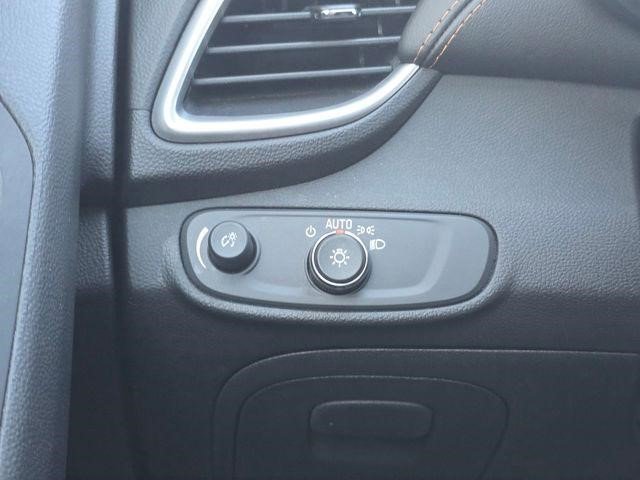 Certified 2022 Chevrolet Trax LS w/ Tint and Cruise Package image 29