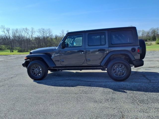 Used 2025 Jeep Wrangler Sport S image 35