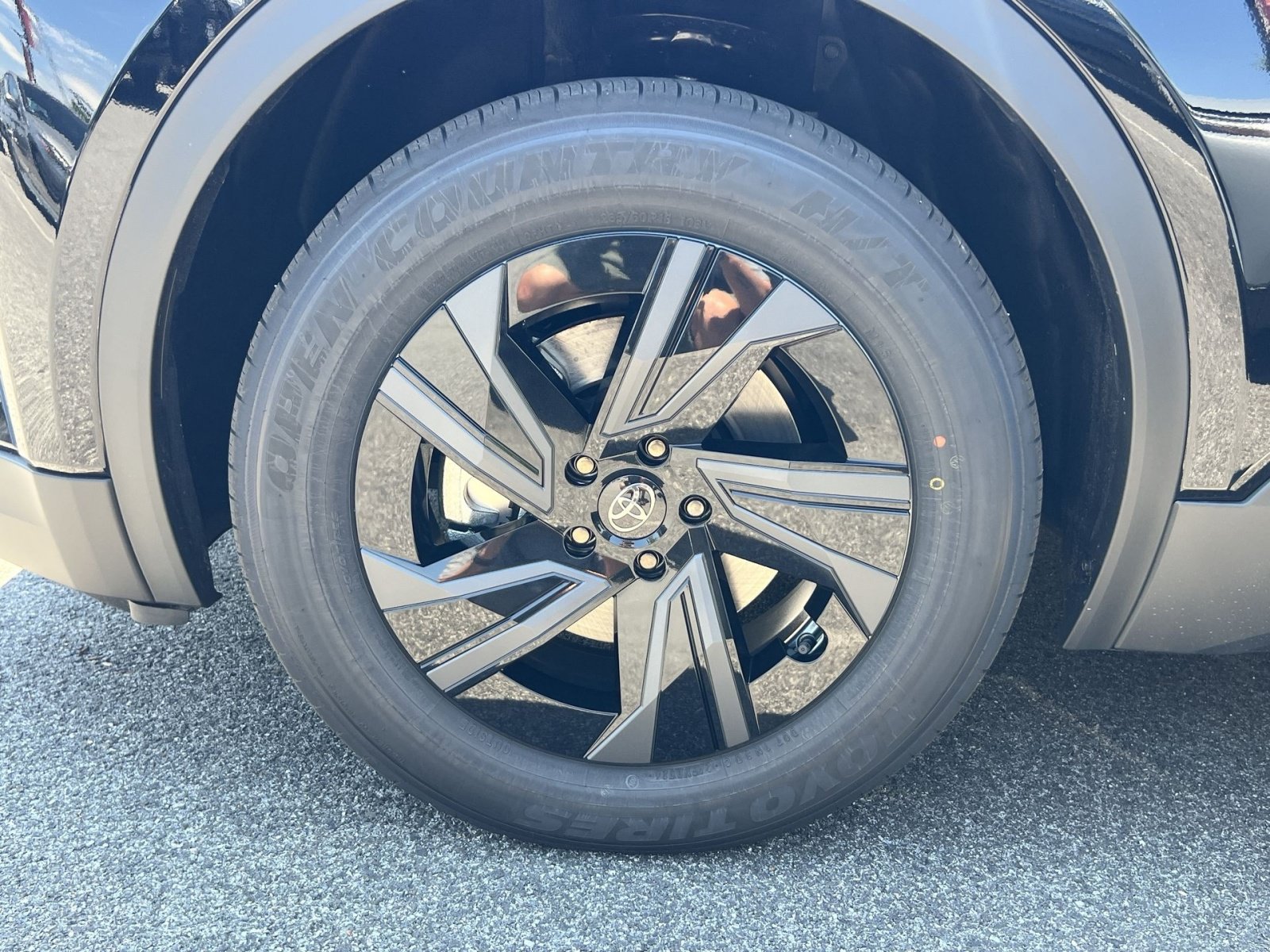 New 2026 Toyota C-HR AWD/4WD image 5