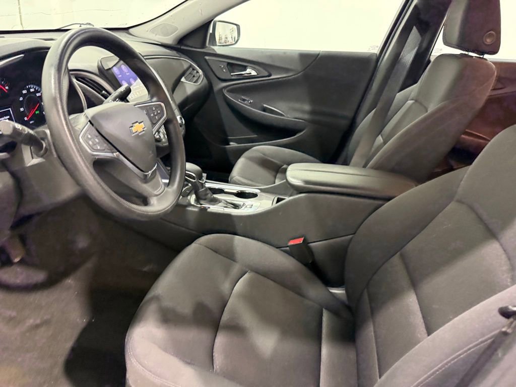 Used 2022 Chevrolet Malibu LT FWD image 10