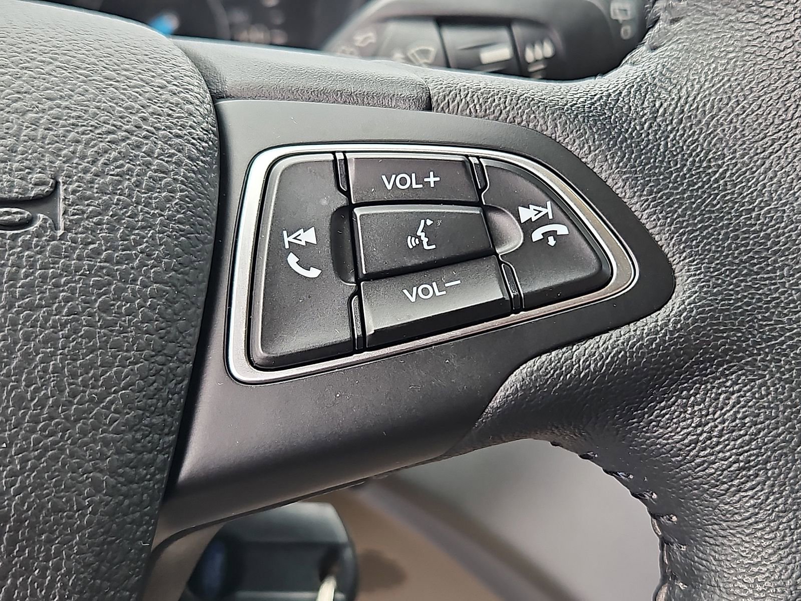 Used 2018 Ford Escape SEL image 21